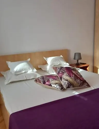 Cozy Place ブカレスト